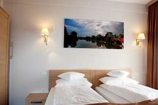 Отель Hotel Leon & Spa Арад Стандартный двухместный номер с 2 отдельными кроватями-3